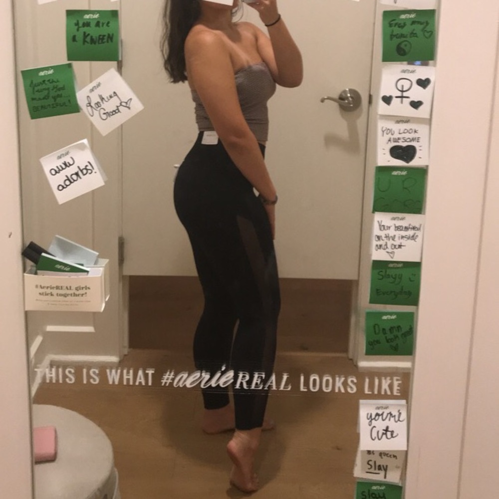 Aerie Move High Waisted 7/8 Move Leggings w/ Mesh